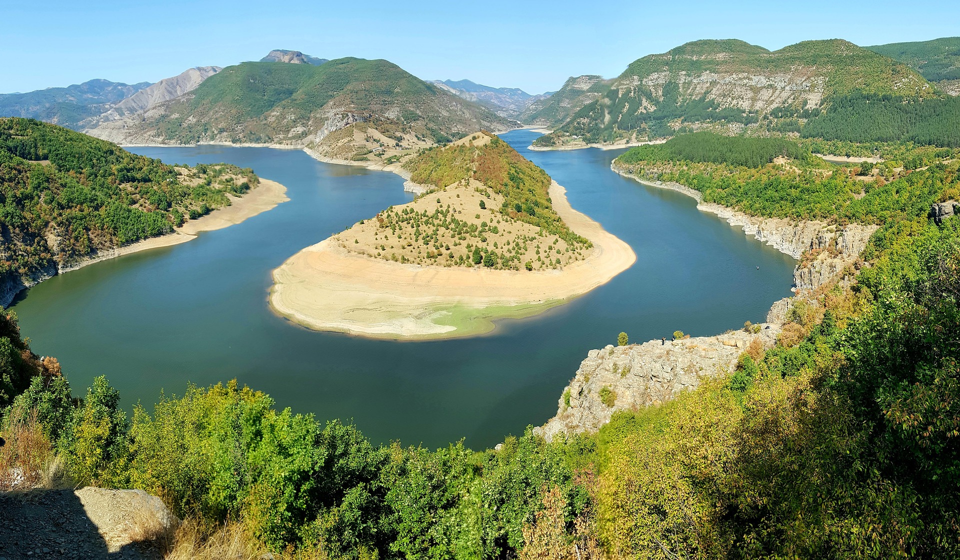 smarkov2-valley-5822169_1920